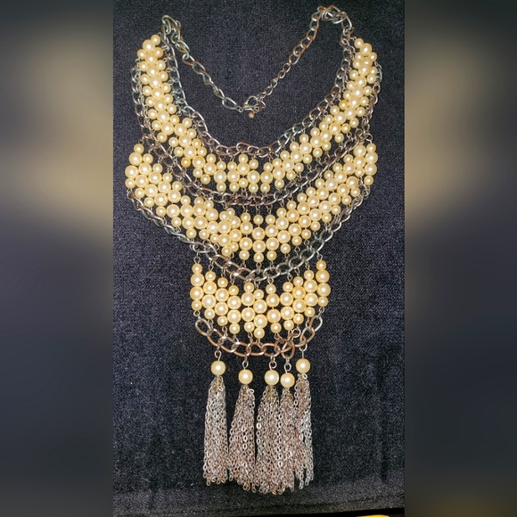 Gold & Pearl Statement Necklace - Picture 1 of 1